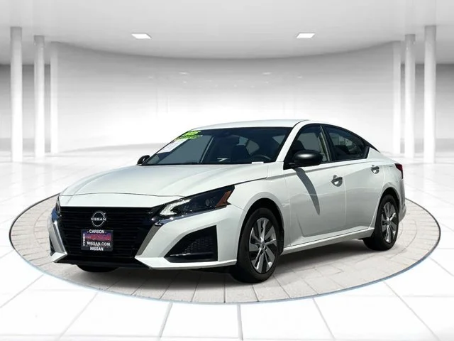 SEMINUEVOS NISSAN Altima a Estados en autogozo