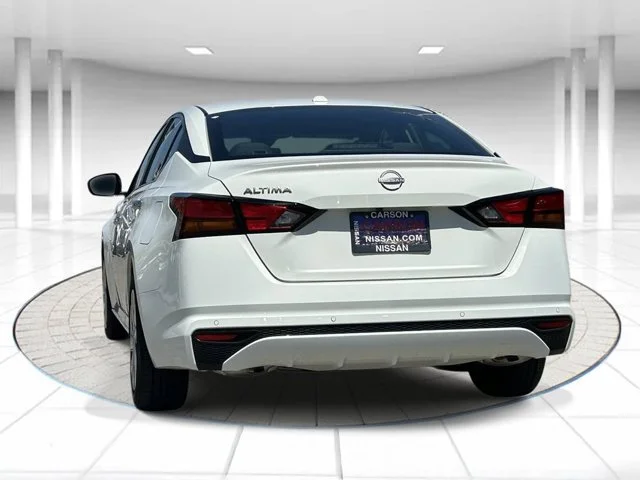 SEMINUEVOS NISSAN Altima a Estados en autogozo