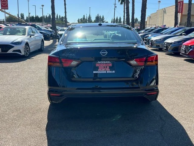 SEMINUEVOS NISSAN Altima a Estados en autogozo