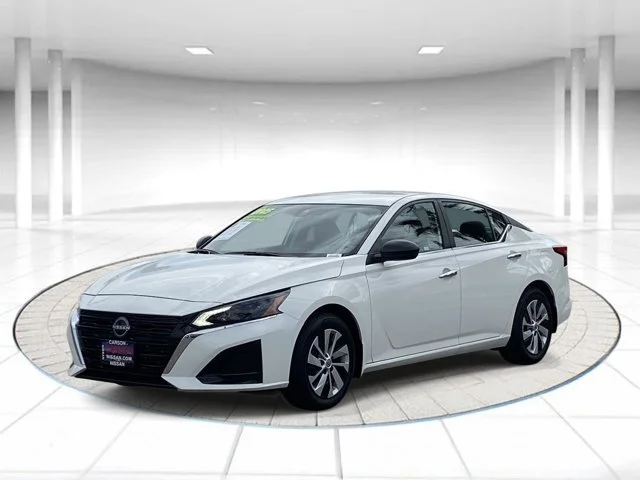 SEMINUEVOS NISSAN Altima a Estados en autogozo