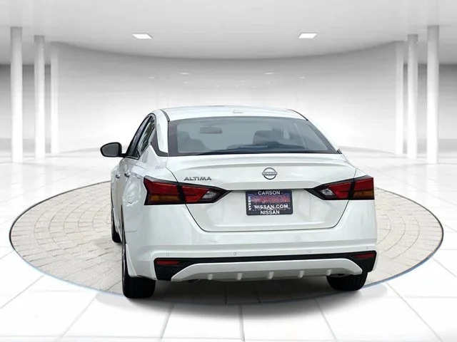 SEMINUEVOS NISSAN Altima a Estados en autogozo