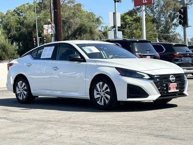 SEMINUEVOS NISSAN Altima a Estados en autogozo