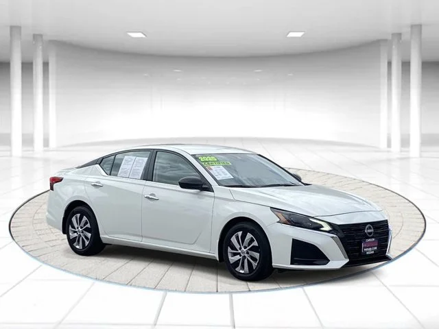 SEMINUEVOS NISSAN Altima a Estados en autogozo