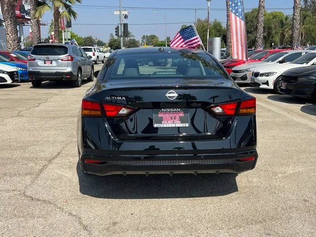 SEMINUEVOS NISSAN Altima a Estados en autogozo