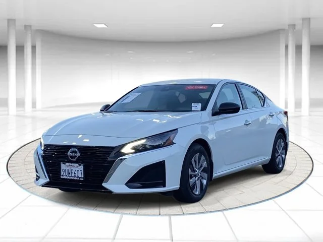 SEMINUEVOS NISSAN Altima a Estados en autogozo
