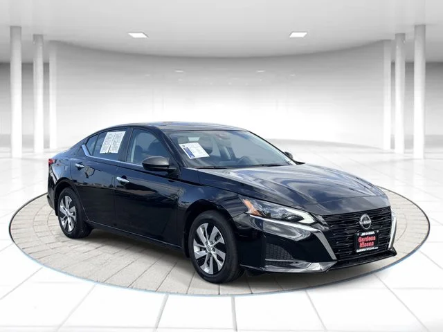 SEMINUEVOS NISSAN Altima a Estados en autogozo
