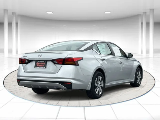 SEMINUEVOS NISSAN Altima a Estados en autogozo