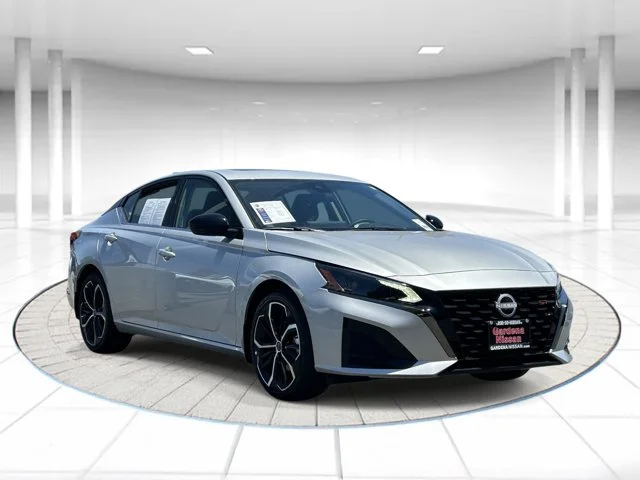 SEMINUEVOS NISSAN Altima a Estados en autogozo