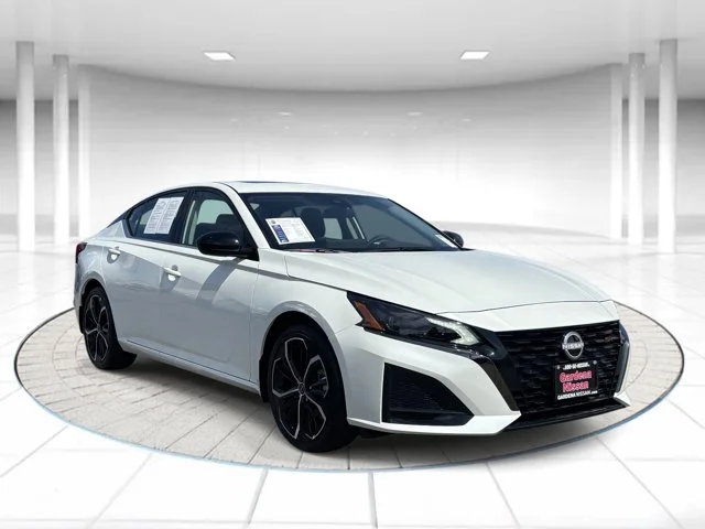 SEMINUEVOS NISSAN Altima a Estados en autogozo