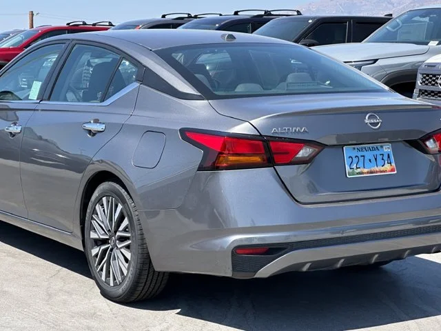 SEMINUEVOS NISSAN Altima a Estados en autogozo