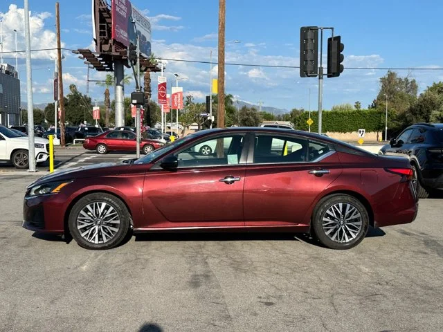 SEMINUEVOS NISSAN Altima a Estados en autogozo