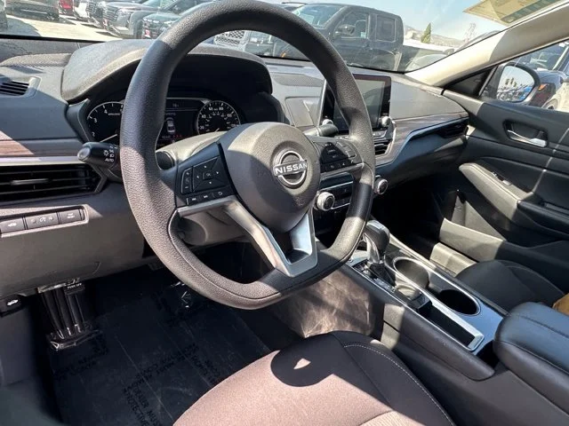 SEMINUEVOS NISSAN Altima a Estados en autogozo