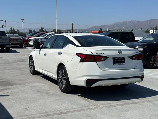SEMINUEVOS NISSAN Altima a Estados en autogozo