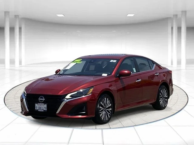 SEMINUEVOS NISSAN Altima a Estados en autogozo