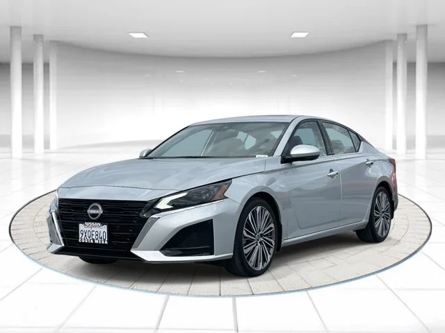 SEMINUEVOS NISSAN Altima a Estados en autogozo