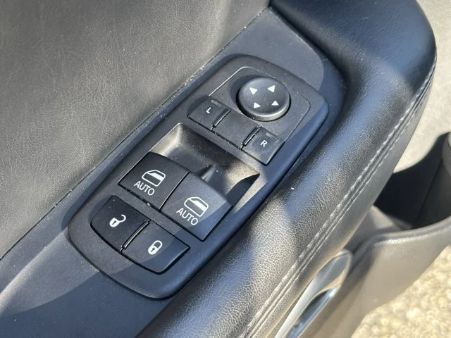 SEMINUEVOS DODGE Challenger a Estados en autogozo