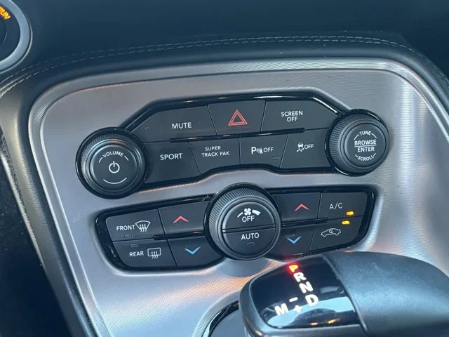 SEMINUEVOS DODGE Challenger a Estados en autogozo