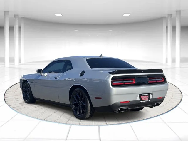 SEMINUEVOS DODGE Challenger a Estados en autogozo