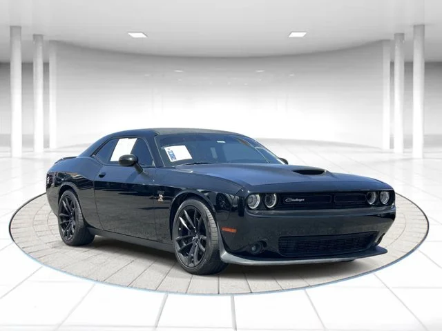 SEMINUEVOS DODGE Challenger a Estados en autogozo