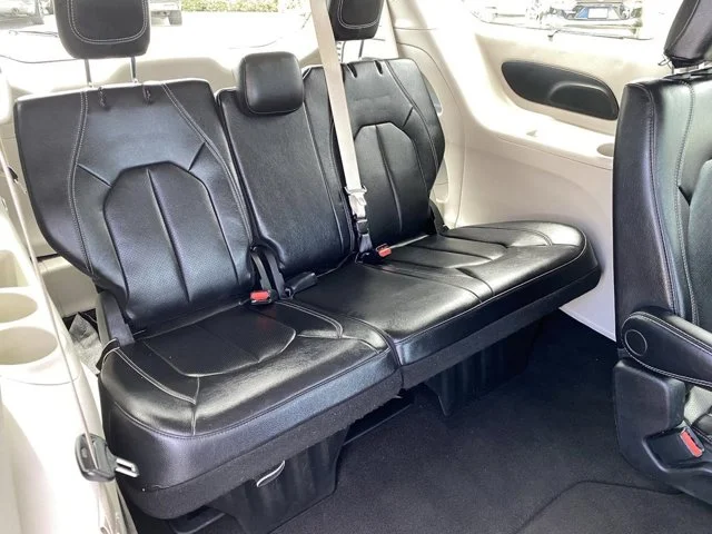 SEMINUEVOS CHRYSLER Pacifica a Estados en autogozo