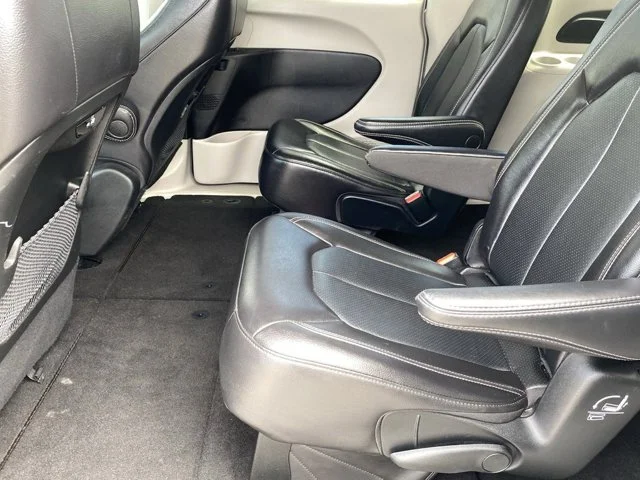 SEMINUEVOS CHRYSLER Pacifica a Estados en autogozo