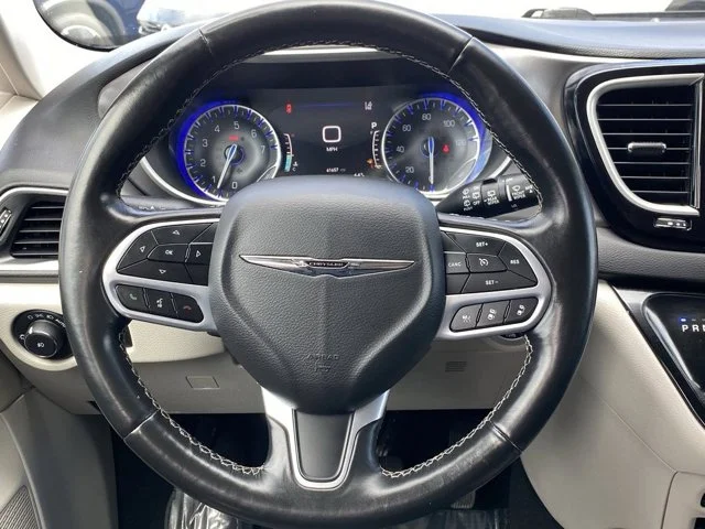 SEMINUEVOS CHRYSLER Pacifica a Estados en autogozo