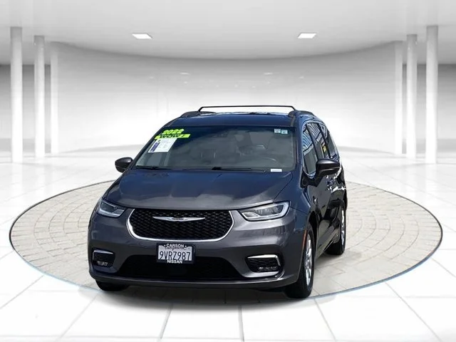 SEMINUEVOS CHRYSLER Pacifica a Estados en autogozo