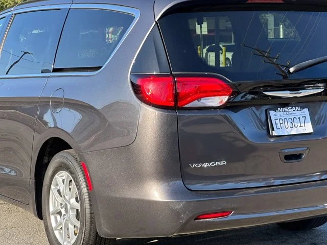 SEMINUEVOS CHRYSLER Voyager a Estados en autogozo