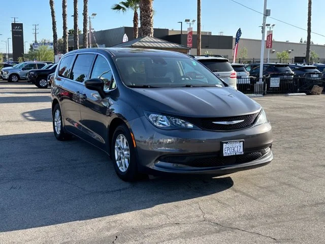 SEMINUEVOS CHRYSLER Voyager a Estados en autogozo