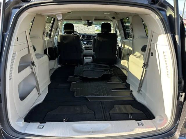 SEMINUEVOS CHRYSLER Voyager a Estados en autogozo