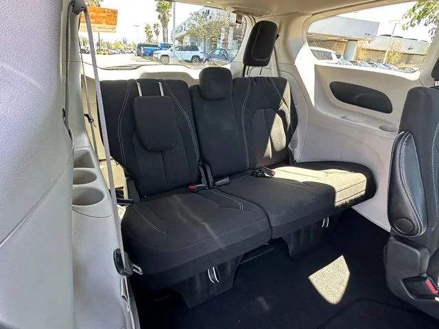 SEMINUEVOS CHRYSLER Voyager a Estados en autogozo