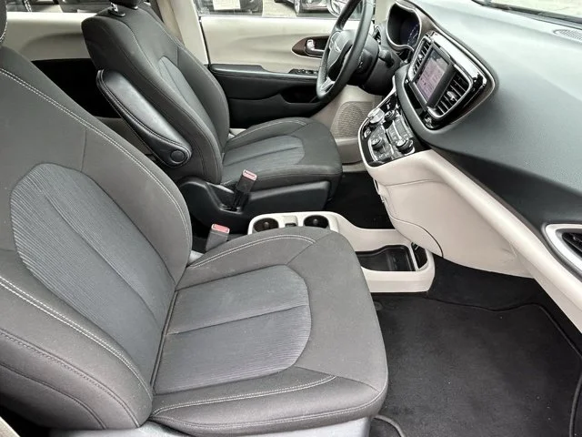 SEMINUEVOS CHRYSLER Voyager a Estados en autogozo