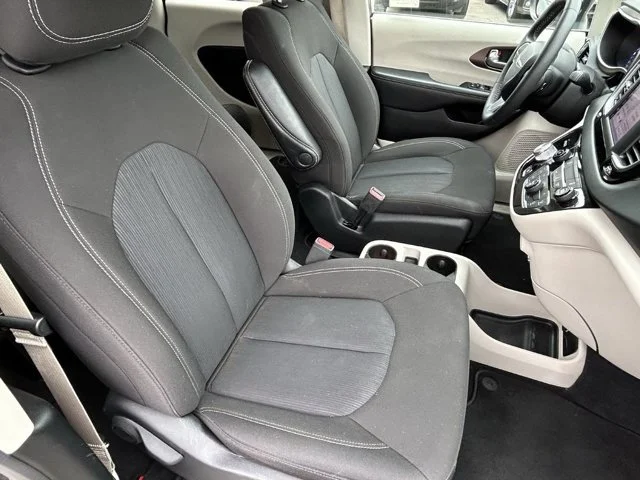 SEMINUEVOS CHRYSLER Voyager a Estados en autogozo