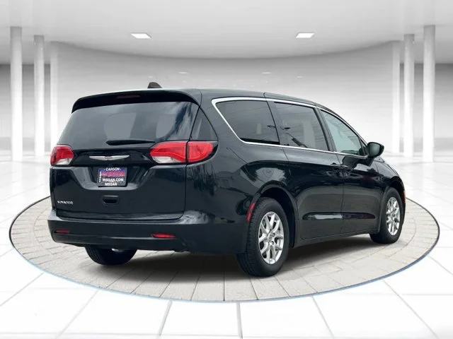 SEMINUEVOS CHRYSLER Voyager a Estados en autogozo