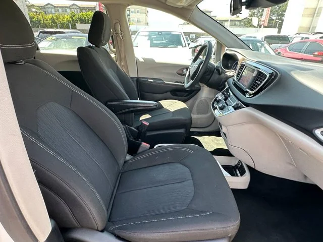 SEMINUEVOS CHRYSLER Voyager a Estados en autogozo