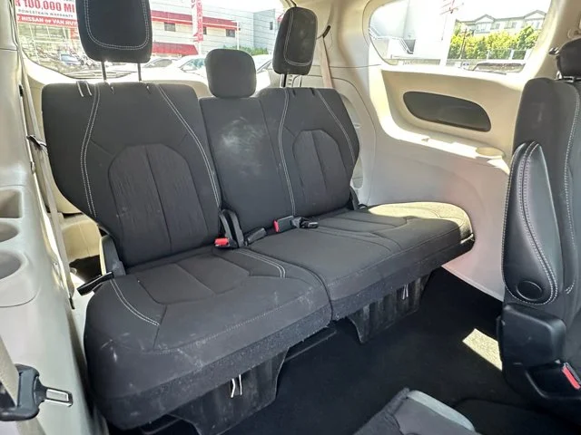 SEMINUEVOS CHRYSLER Voyager a Estados en autogozo