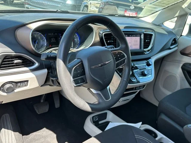 SEMINUEVOS CHRYSLER Voyager a Estados en autogozo