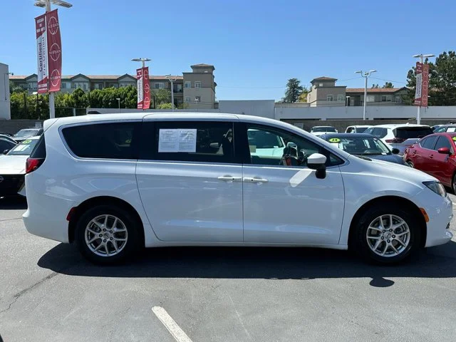 SEMINUEVOS CHRYSLER Voyager a Estados en autogozo