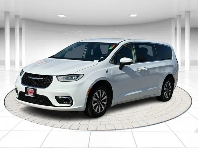 SEMINUEVOS CHRYSLER Pacifica a Estados en autogozo