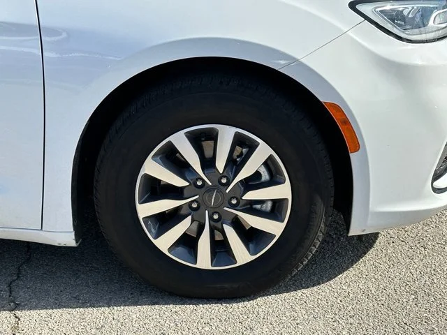SEMINUEVOS CHRYSLER Pacifica a Estados en autogozo