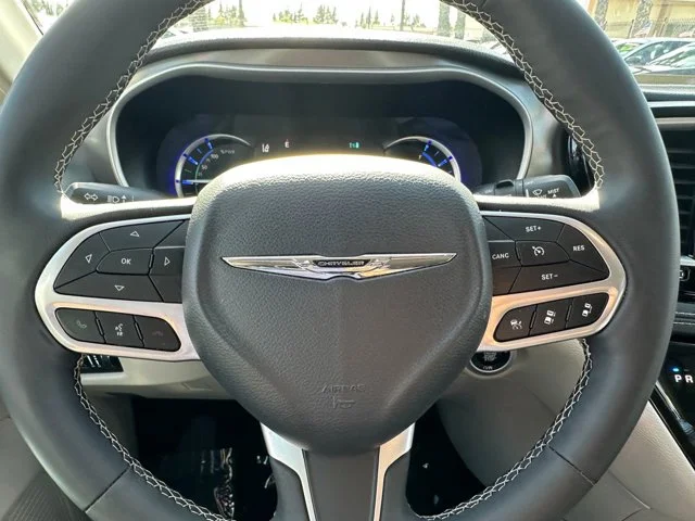 SEMINUEVOS CHRYSLER Pacifica a Estados en autogozo