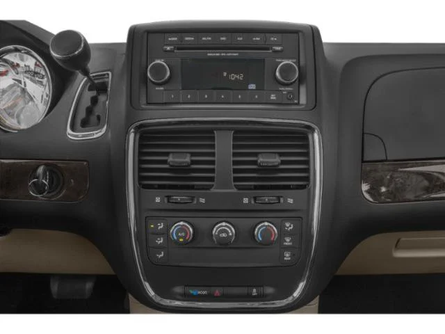 SEMINUEVOS DODGE Grand Caravan a Estados en autogozo
