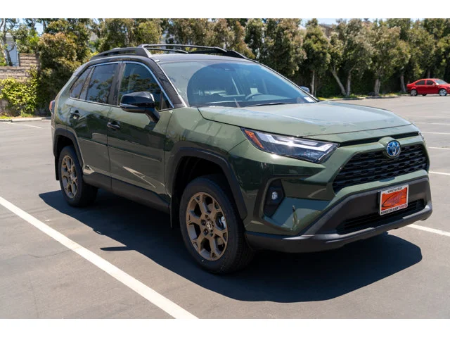 Nuevos TOYOTA RAV4 HYBRID à Estados chez autogozo