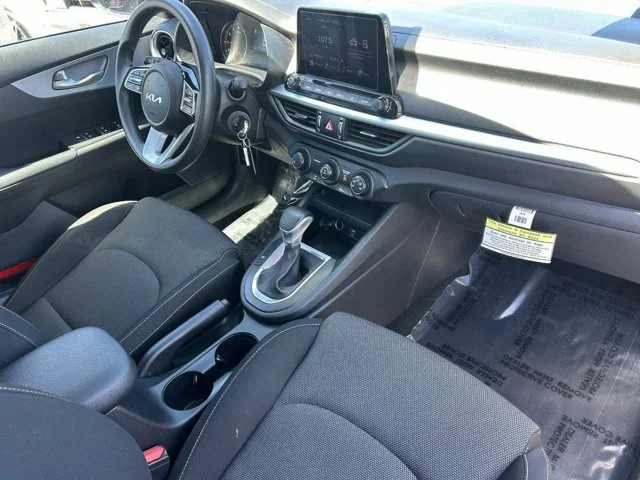 SEMINUEVOS KIA Forte a Estados en autogozo