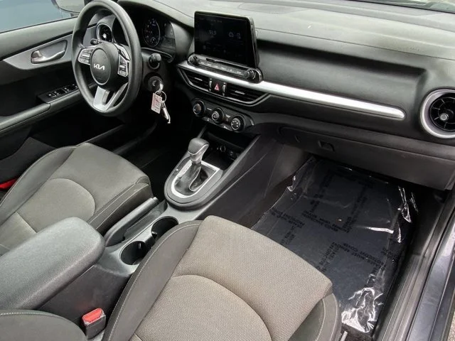 SEMINUEVOS KIA Forte a Estados en autogozo