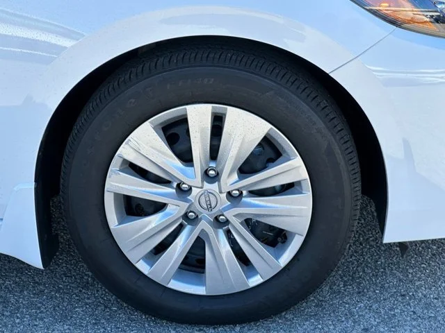 SEMINUEVOS NISSAN Sentra a Estados en autogozo