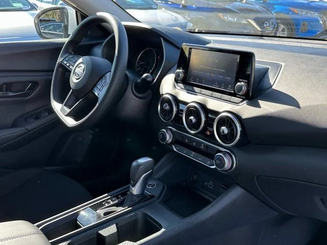 SEMINUEVOS NISSAN Sentra a Estados en autogozo