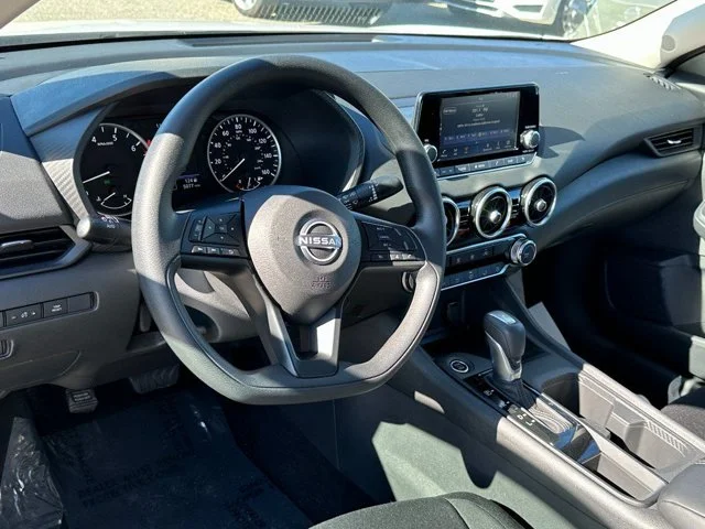 SEMINUEVOS NISSAN Sentra a Estados en autogozo