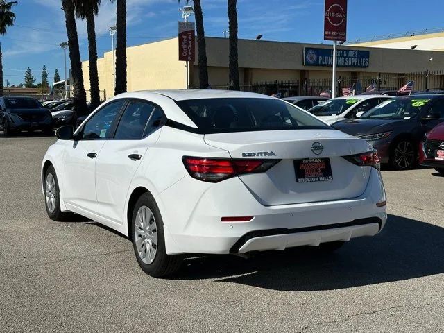 SEMINUEVOS NISSAN Sentra a Estados en autogozo