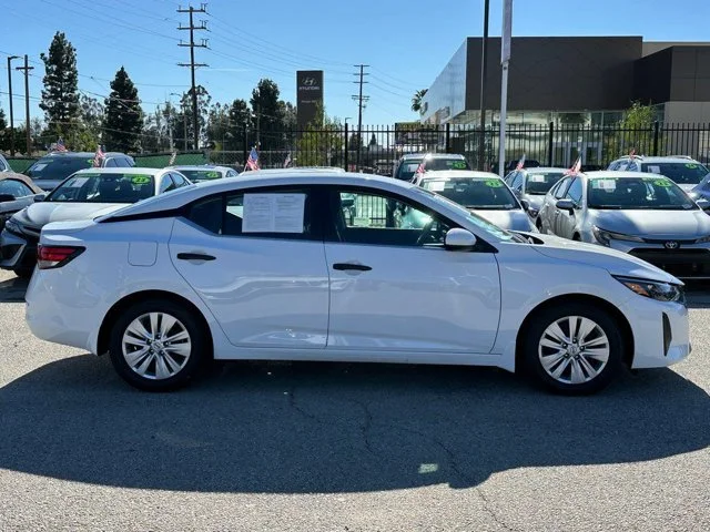 SEMINUEVOS NISSAN Sentra a Estados en autogozo